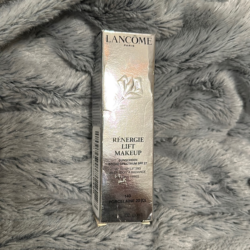 Lancome Renergie Lift Makeup 140 Porcelaine 20 (c) - New in Box! Fast Shipping!